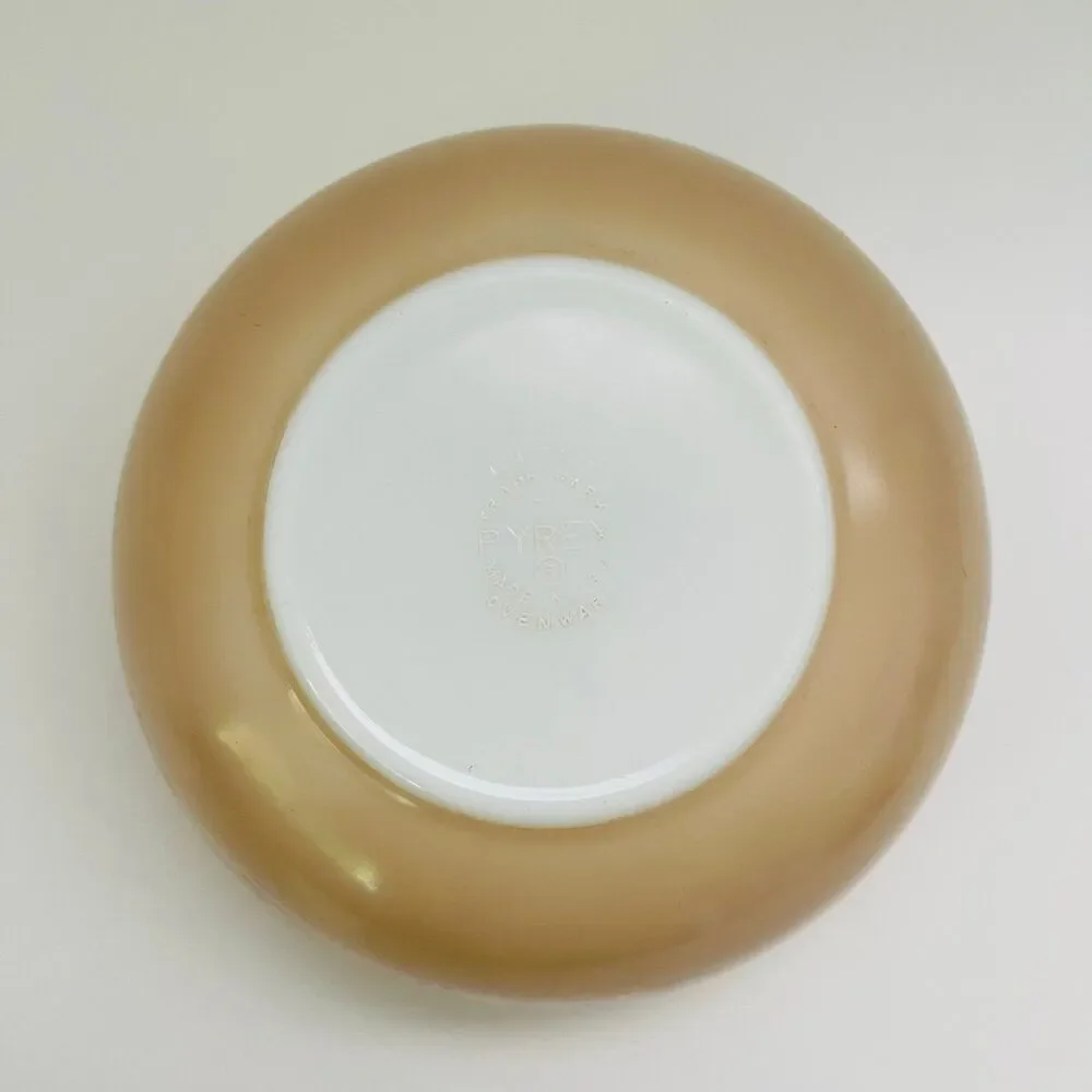 PYREX Beige Gold Folk Art Hex Signs 404 Mixing Bowl 4-Quart